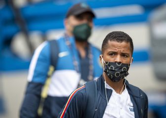 Giovani dos Santos; con un pie fuera del Club América