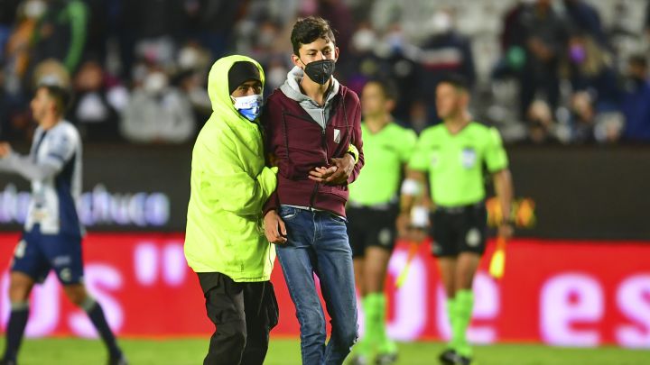 Liga MX buscará enducerer medidas ante invasiones de cancha
