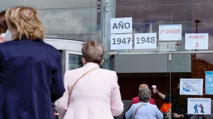 Vacunación a adultos de 40 a 49 años comenzará en julio