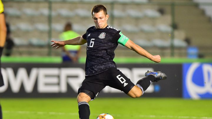 EUgenio Pizzuto durante un partido de la Selección Mexicana Sub 17