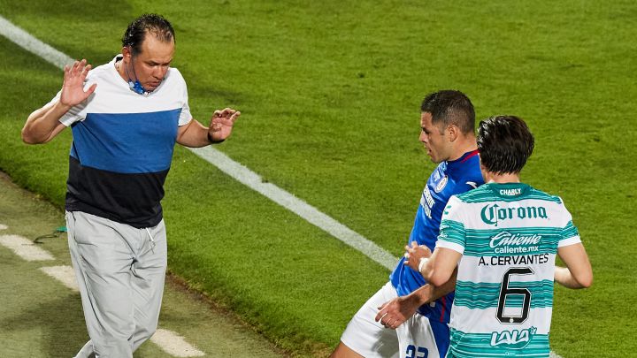Juan Reynoso: "No hemos ganado nada, seguimos dependiendo de nosotros"