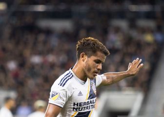 ¡No, Jona, tú no! Dos Santos sale lesionado