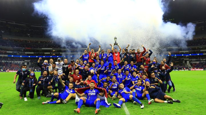 Los periodistas reaccionan en redes al título de Cruz Azul