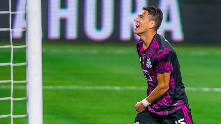 Héctor Moreno durante un partido de la Selección Mexicana