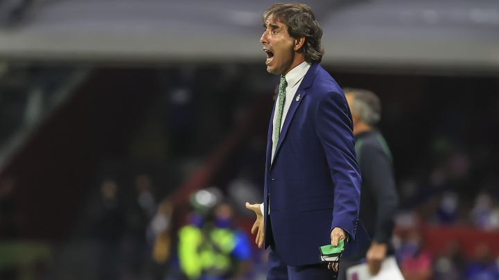 Guillermo Almada continuará al frente de Santos Laguna
