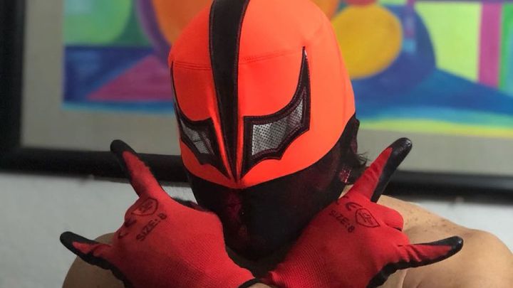 Kung Fu Jr. posa en una sesión fotográfica