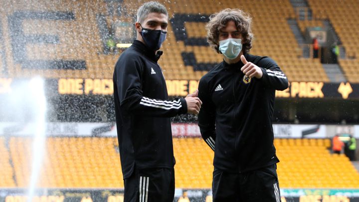 Raúl Jiménez, mentor del joven Fabio Silva en el Wolverhampton