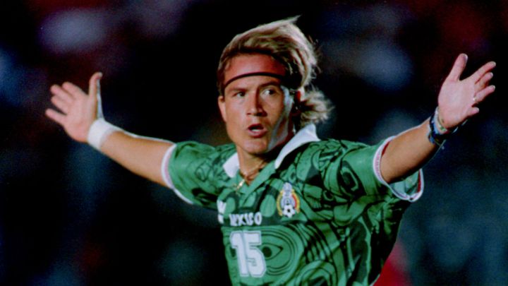 Luis Hernández: Prefiero mil veces a Chicharito
