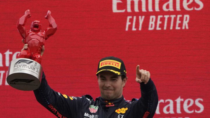 Checo Pérez podio