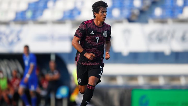 José Juan Macías es baja de selección nacional por lesión