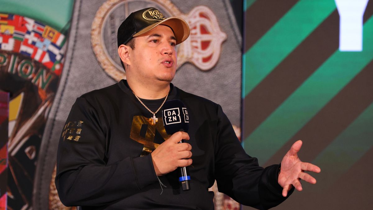 Canelo buscaría subir de división para medirse a Dmitry Bivol