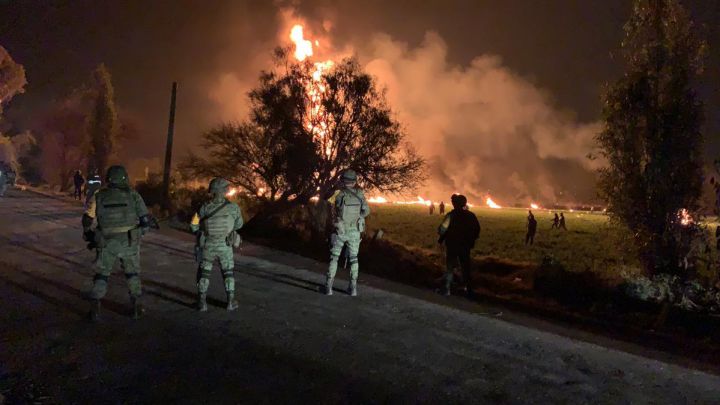 INAI llama a Pemex a informar sobre la fuga en ducto de Tlahuelilpan