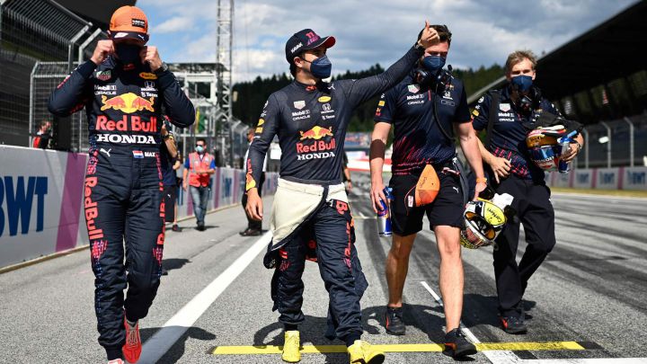 Red Bull ve con buenos ojos la renovación de Checo Pérez