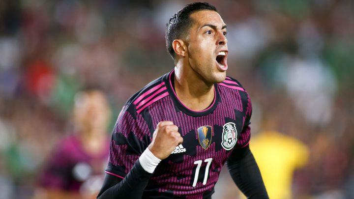 México derrota 4-0 a Nigeria en debut de Rogelio Funes Mori