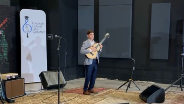 Joven puertorriqueño gana la Beca Juanes