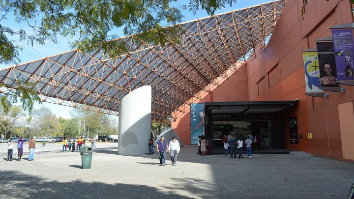 Universum reabre sus puertas con estrictas medidas de higiene