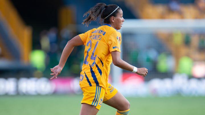 María Sánchez no piensa en salir de Tigres, por ahora