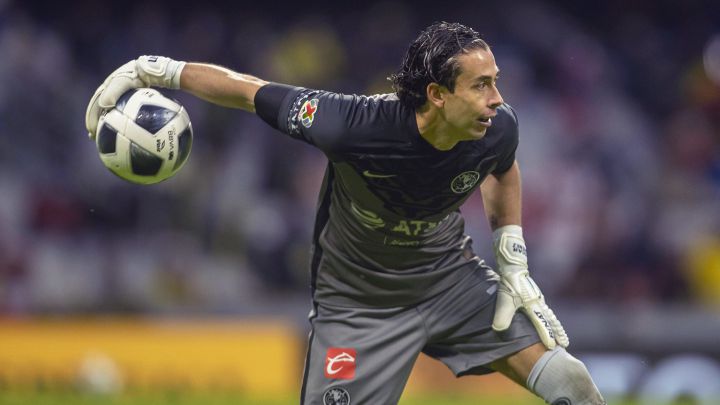 Oscar Jiménez durante un partido del América