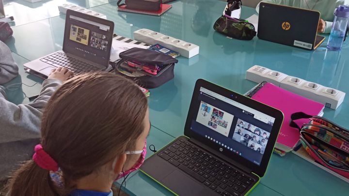 Regreso a clases: gobierno de la CdMx dará apoyo económico para útiles y uniformes