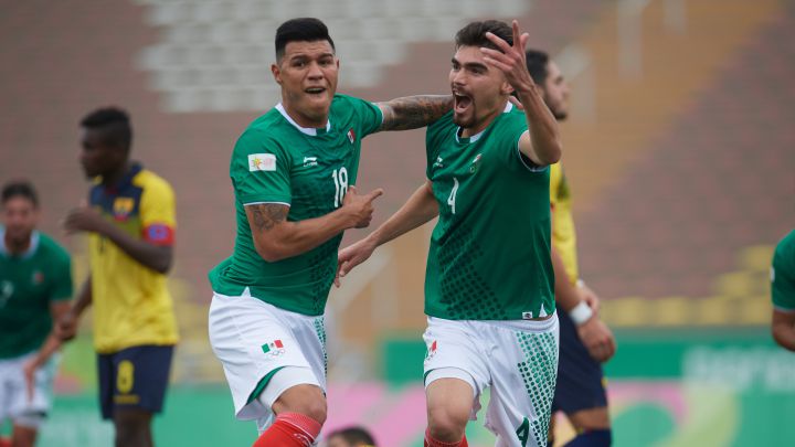 Johan Vázquez quiere debutar en la Serie A contra Chucky Lozano