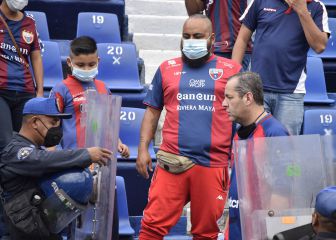 Pelea entre aficionados de Atlante y Celaya deja 14 detenidos