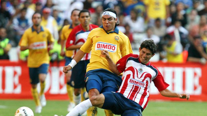 Salvador Cabañas: “Cambie playera con Héctor Reynoso”
