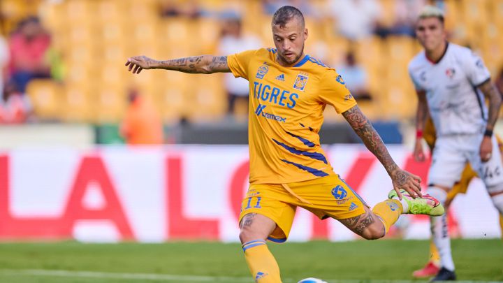 Nicolás López, baja con Tigres por apendicitis