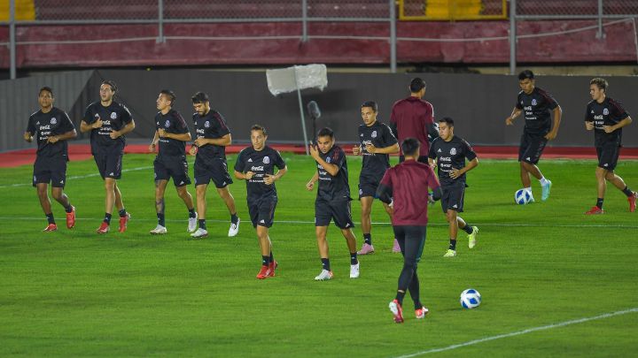 Jugadores de la Selección Mexicana durante una sesión de entrenamiento