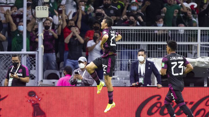 ‘Chucky’ Lozano pone el tercero para el ‘Tricolor’