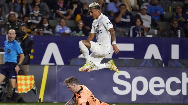 Julián Araujo México