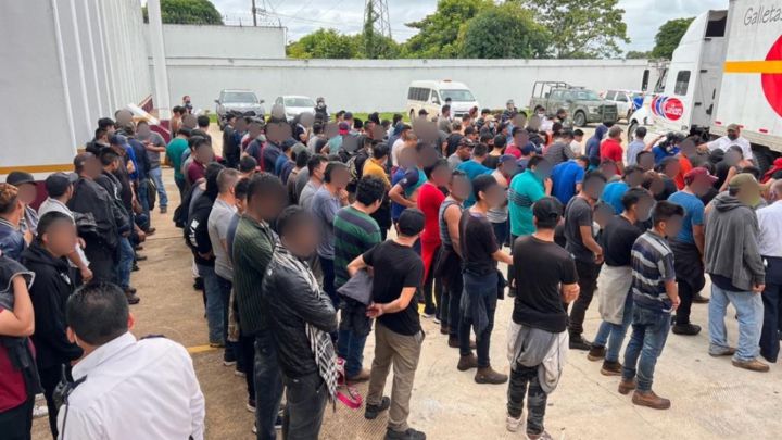 Rescatan a más de 300 migrantes en Veracruz
