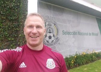 Entrenador de saques de banda del Liverpool lleva su metodología a la FMF