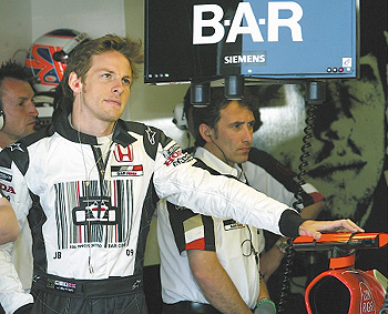 Jenson Button tendrá que continuar en BAR