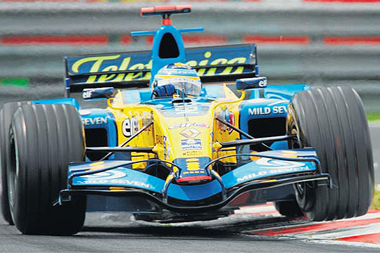 La FIA prohibe el uso del 'Mass Damper' a Renault