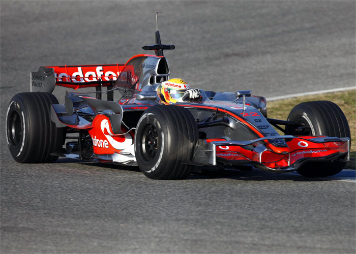 Hamilton y Kovalainen cierran tres días de pruebas de McLaren en Jerez