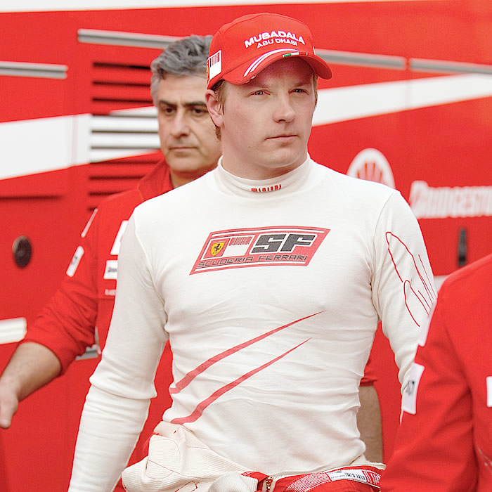 Räikkönen: "Alonso no es tan fuerte como el año pasado"