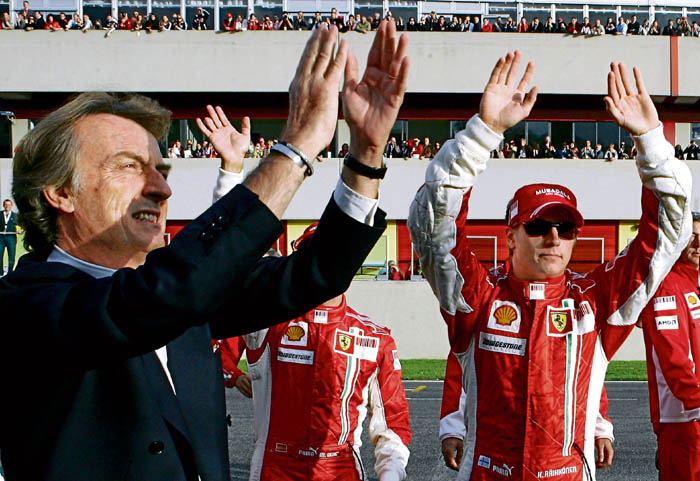 La afición italiana pide a Alonso en Ferrari