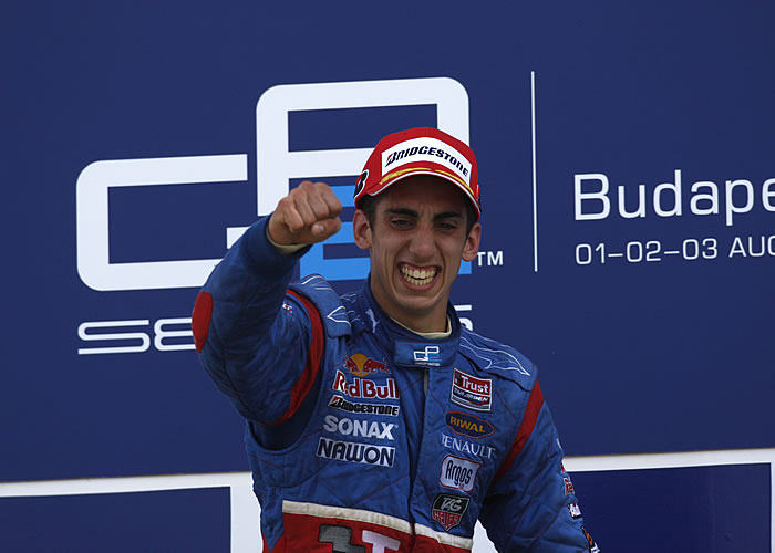 El suizo Sebastien Buemi correrá con la escudería Toro Rosso en 2009