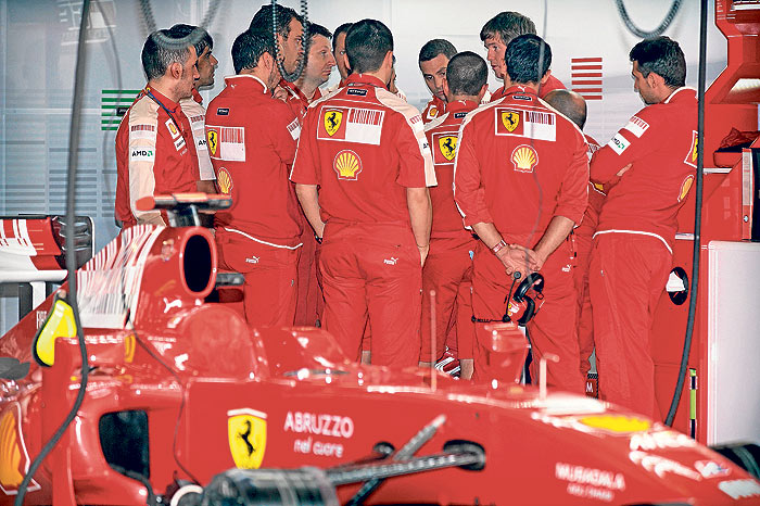 Lauda ofende a Italia atacando a Ferrari