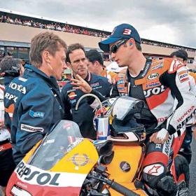 Pedrosa es duda para Montmeló por su lesión Pedrosa es duda para Montmeló por su lesión