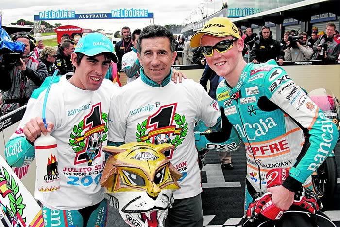 Cheste presenció el debut de Simón en Moto2 y de Terol con la Aprilia 125