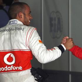 Hamilton: "Alonso no me sorprende, es el mejor" Hamilton: "Alonso no me sorprende, es el mejor"