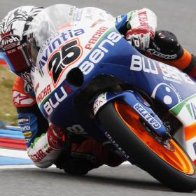 Maverick se llevó la 'pole' y saldrá por delante de Cortese Maverick se llevó la 'pole' y saldrá por delante de Cortese