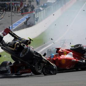 "De doce salidas, creo que en siete Grosjean se ha tocado" "De doce salidas, creo que en siete Grosjean se ha tocado"
