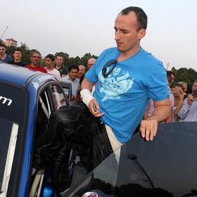 Kubica triunfa en su regreso a la competición Kubica triunfa en su regreso a la competición