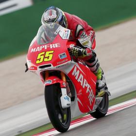 Faubel se cae de la Moto3 de Aspar por Amato Faubel se cae de la Moto3 de Aspar por Amato