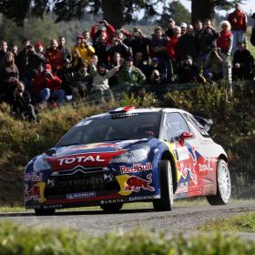 Loeb, a un paso del triunfo y del título Loeb, a un paso del triunfo y del título