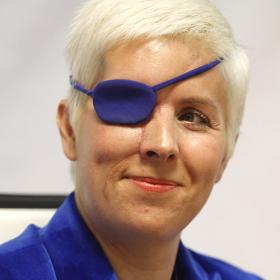 De Villota: "Veo más que antes, ahora veo lo importante" De Villota: "Veo más que antes, ahora veo lo importante"