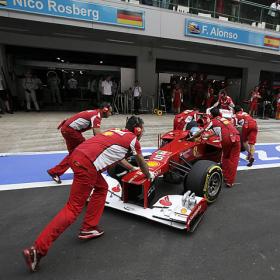 "Vettel no es malo, pero lucho contra Newey" "Vettel no es malo, pero lucho contra Newey"