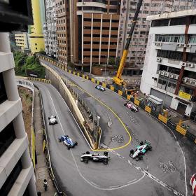 Macao examina a Juncadella y reta a Sainz Jr. Macao examina a Juncadella y reta a Sainz Jr.